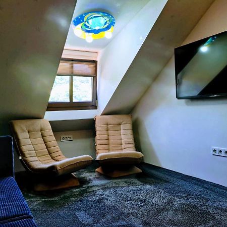 Cezari Aparthotel Brasov Ngoại thất bức ảnh