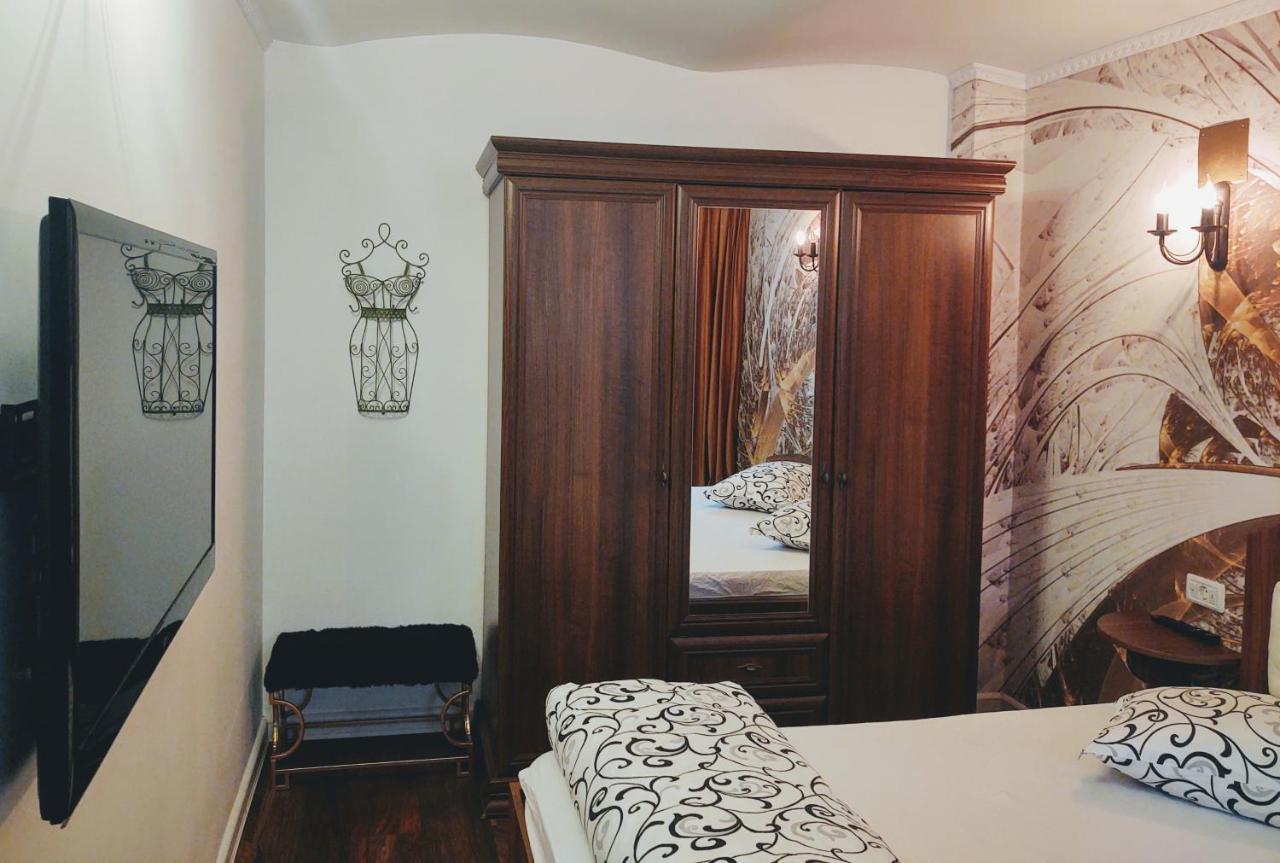 Cezari Aparthotel Brasov Ngoại thất bức ảnh