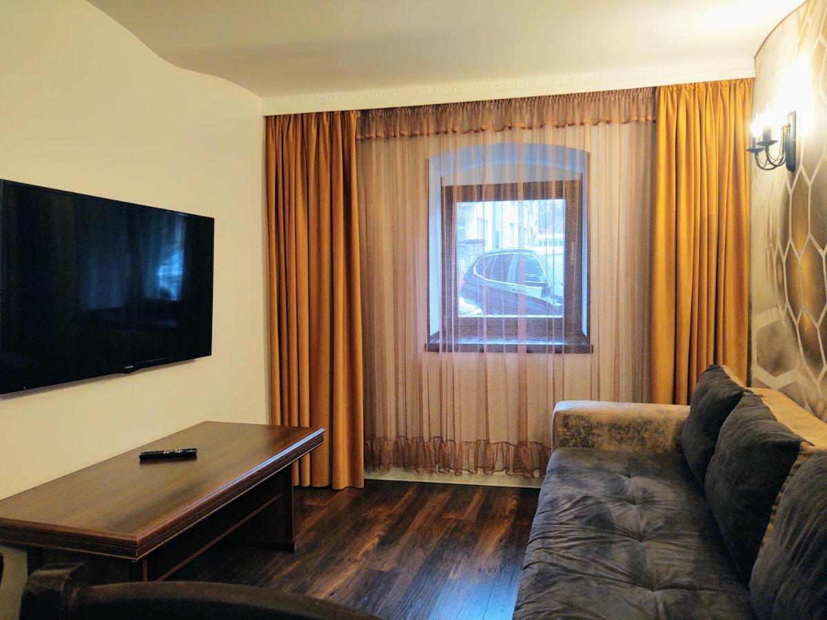 Cezari Aparthotel Brasov Ngoại thất bức ảnh