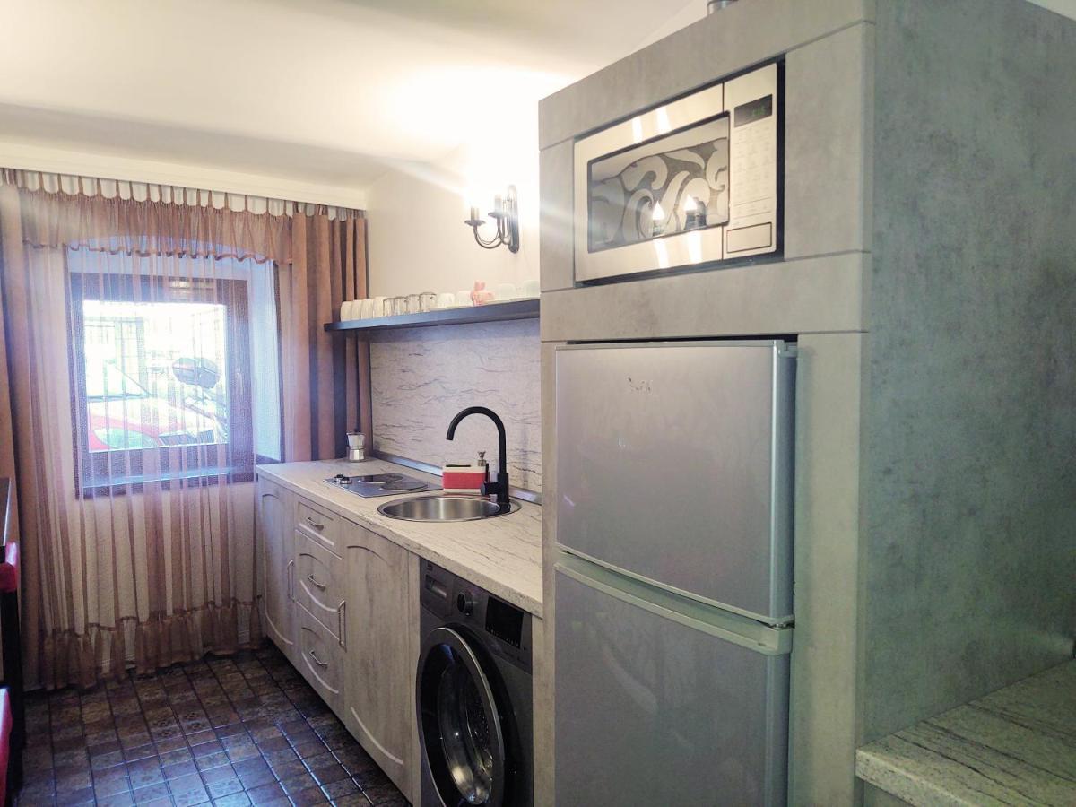 Cezari Aparthotel Brasov Ngoại thất bức ảnh