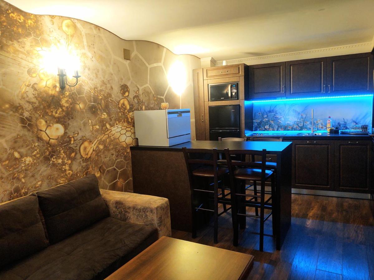 Cezari Aparthotel Brasov Ngoại thất bức ảnh