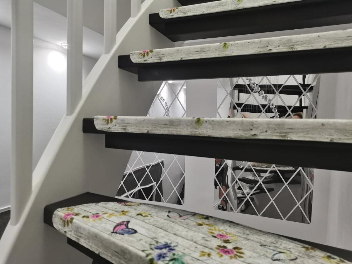 Cezari Aparthotel Brasov Ngoại thất bức ảnh
